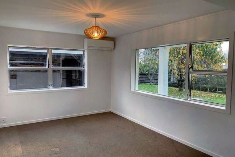 Photo of property in 12a Westwell Road, Belmont, Auckland, 0622