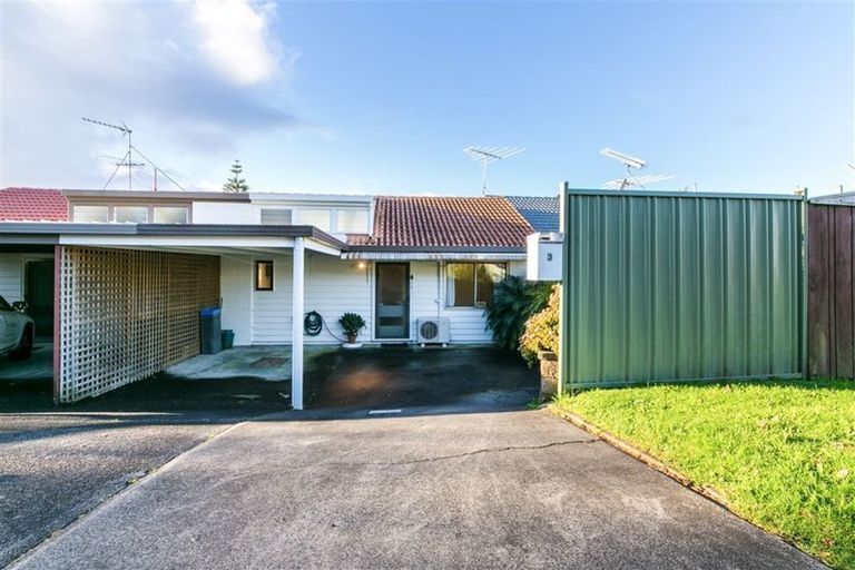Photo of property in 3 Dolbear Street, Titirangi, Auckland, 0604