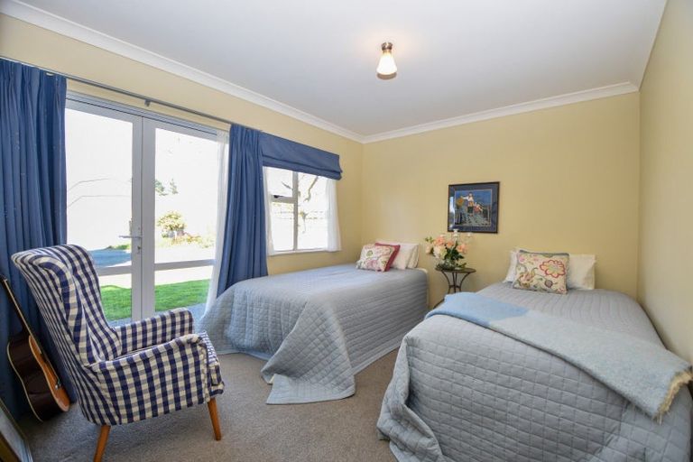 Photo of property in 26 Deller Drive, Carterton, 5713