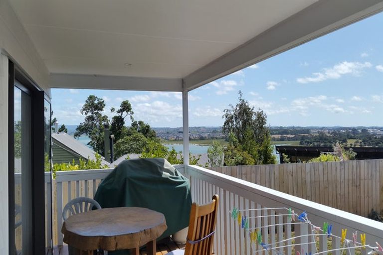 Photo of property in 39 Dakota Avenue, Beach Haven, Auckland, 0626
