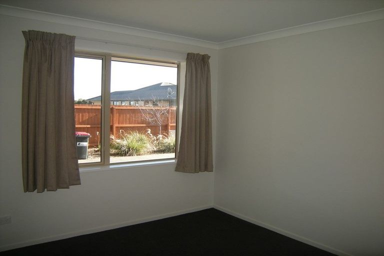 Photo of property in 15h Marlowe Place, Rolleston, 7614