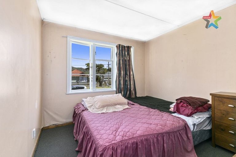 Photo of property in 109 Kowhai Street, Naenae, Lower Hutt, 5011