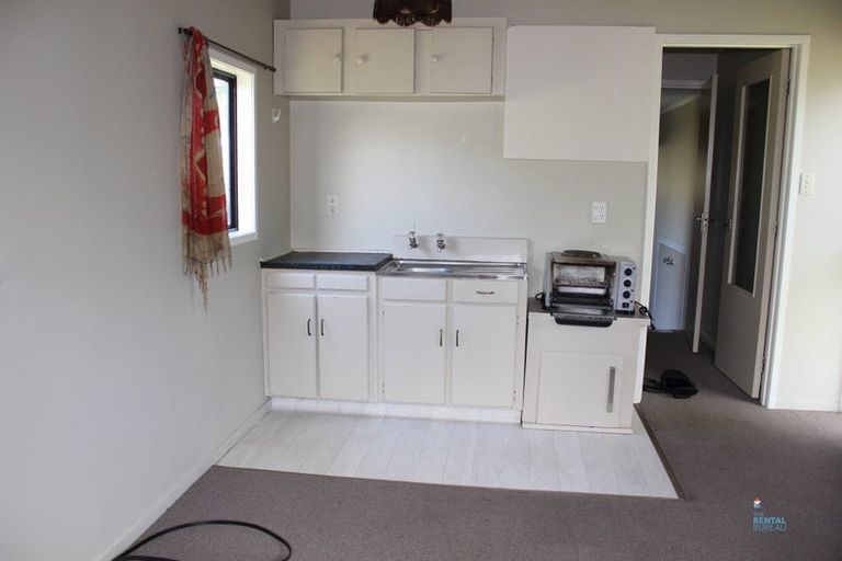 Photo of property in 53 Rua Road, Glen Eden, Auckland, 0602