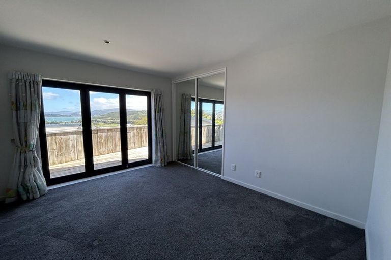 Photo of property in 59a Mana View Road, Paremata, Porirua, 5026