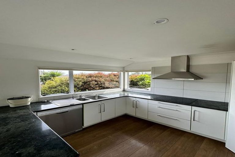Photo of property in 2/13 Markham Place, Bucklands Beach, Auckland, 2012