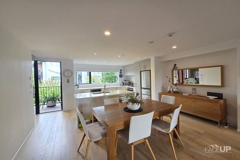 Photo of property in 78 Hobsonville Point Road, Hobsonville, Auckland, 0616