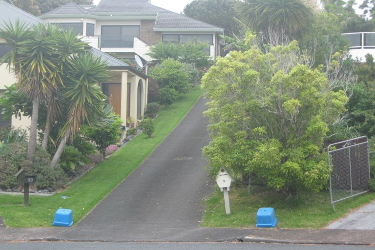 Photo of property in 1/9 Tower Hill, Stanmore Bay, Whangaparaoa, 0930