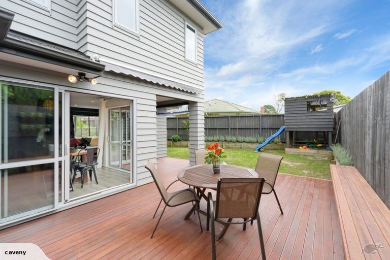Photo of property in 36a Kervil Avenue, Te Atatu Peninsula, Auckland, 0610