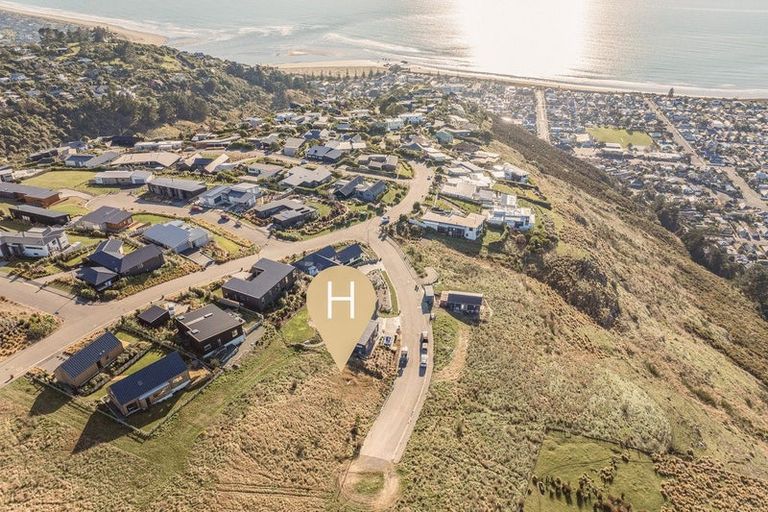 Photo of property in 6 Oxenhope Road, Richmond Hill, Christchurch, 8081