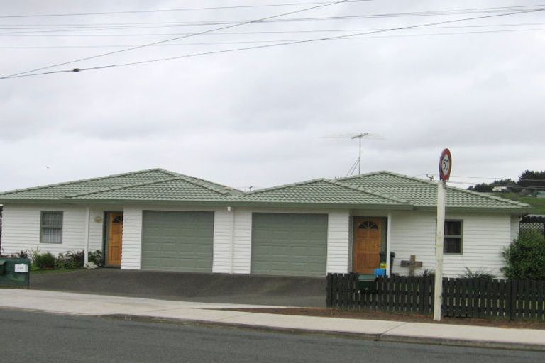 Photo of property in 34 Awaroa Road, Helensville, 0800