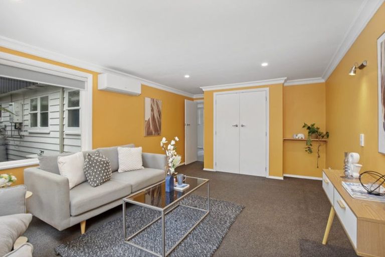 Photo of property in 73 Kohekohe Road, Waikanae, 5036