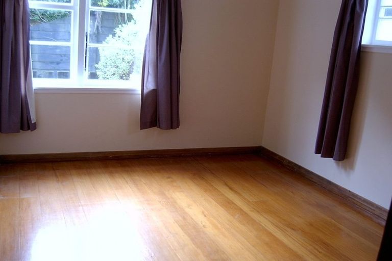 Photo of property in 57 Simla Crescent, Khandallah, Wellington, 6035