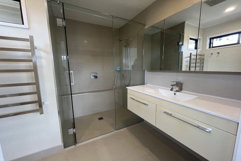 Photo of property in 12 O'connor Drive, Pukekohe, 2120