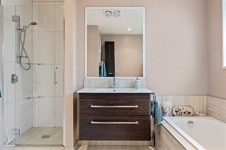Photo of property in 22 Birchwood Close, Prebbleton, 7604