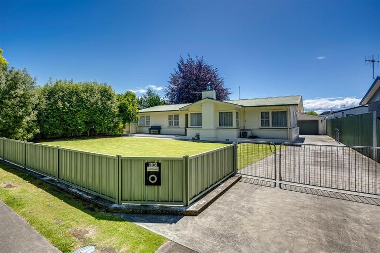 Photo of property in 906 Sylvan Road, Mayfair, Hastings, 4122