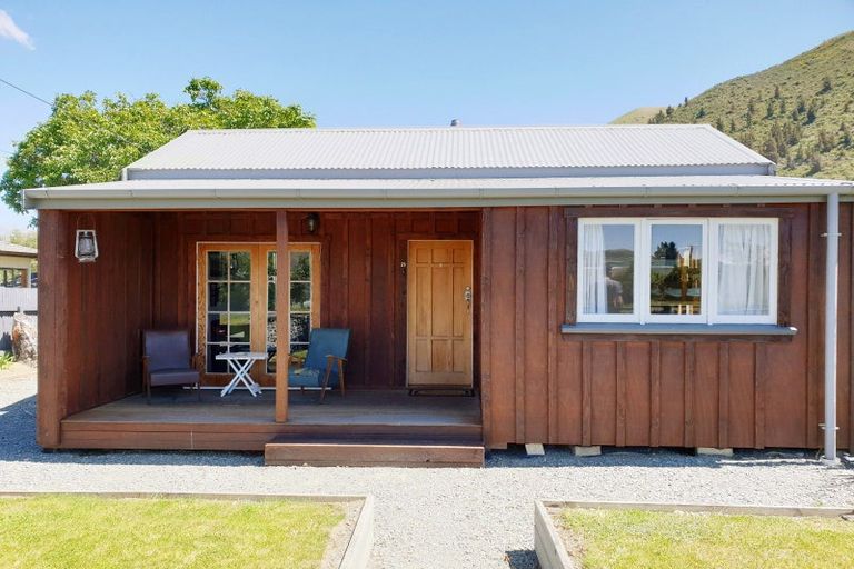 Photo of property in 21 Gordon Street, Kurow, 9435