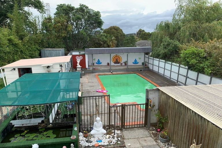 Photo of property in 24 Keegan Drive, Massey, Auckland, 0614