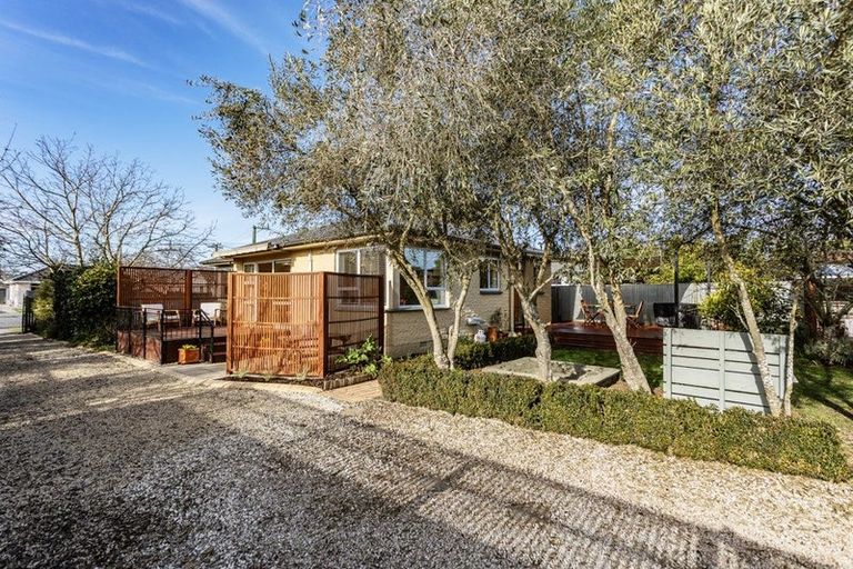 Photo of property in 4 Trafford Street, Harewood, Christchurch, 8051