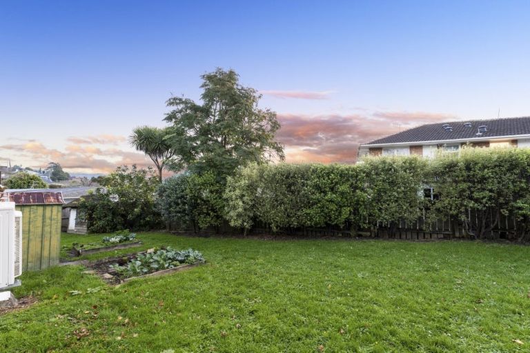 Photo of property in 7/108 West Coast Road, Glen Eden, Auckland, 0602