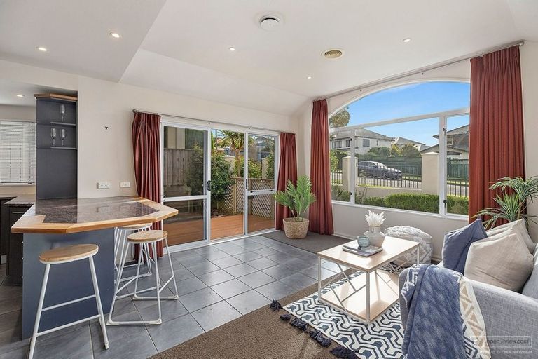 Photo of property in 19 Waverton Terrace, Churton Park, Wellington, 6037