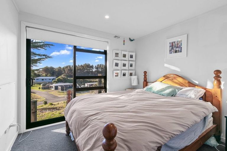 Photo of property in 33 Achilles Avenue, Waitarere Beach, Levin, 5510