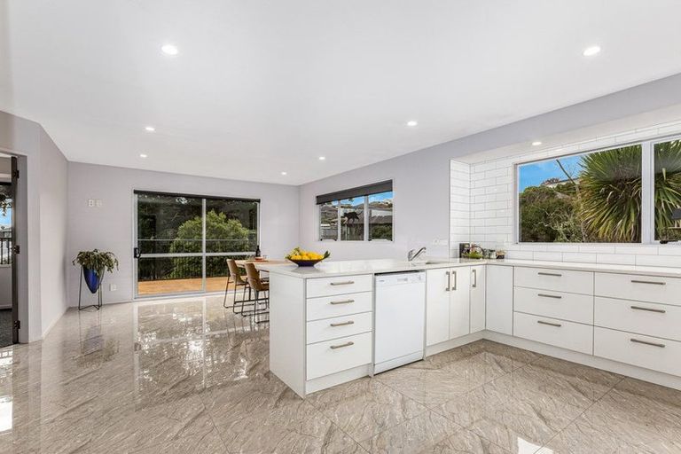 Photo of property in 30 Musket Lane, Whitby, Porirua, 5024