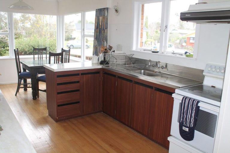 Photo of property in 11 Regent Street, Silverdale, Hamilton, 3216
