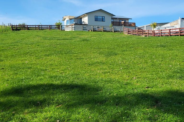 Photo of property in 1 Watts Street, Waipawa, 4210