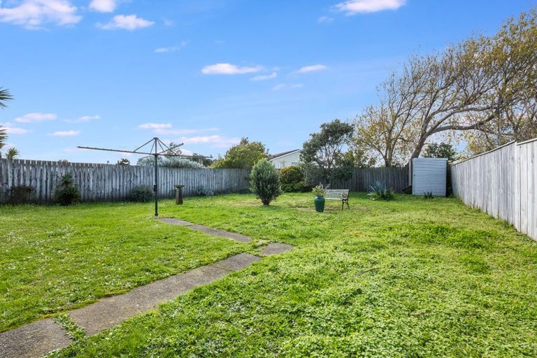 Photo of property in 111 Te Pene Avenue, Titahi Bay, Porirua, 5022