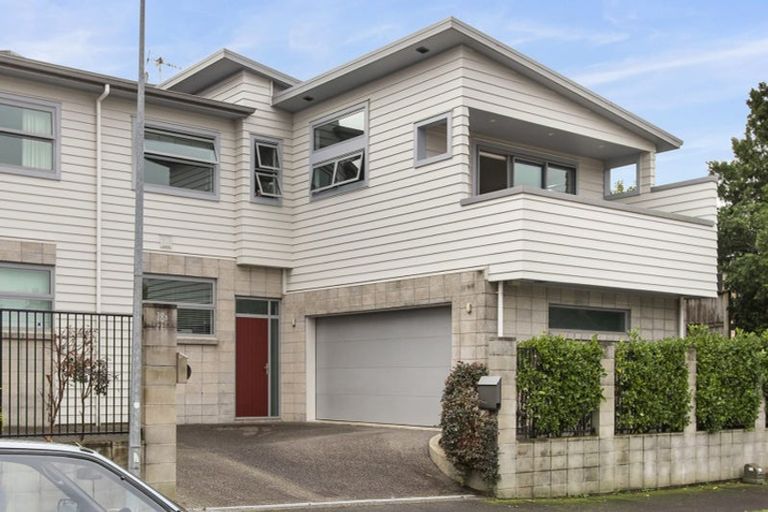 Photo of property in 18a Kelvin Place, Hamilton East, Hamilton, 3216