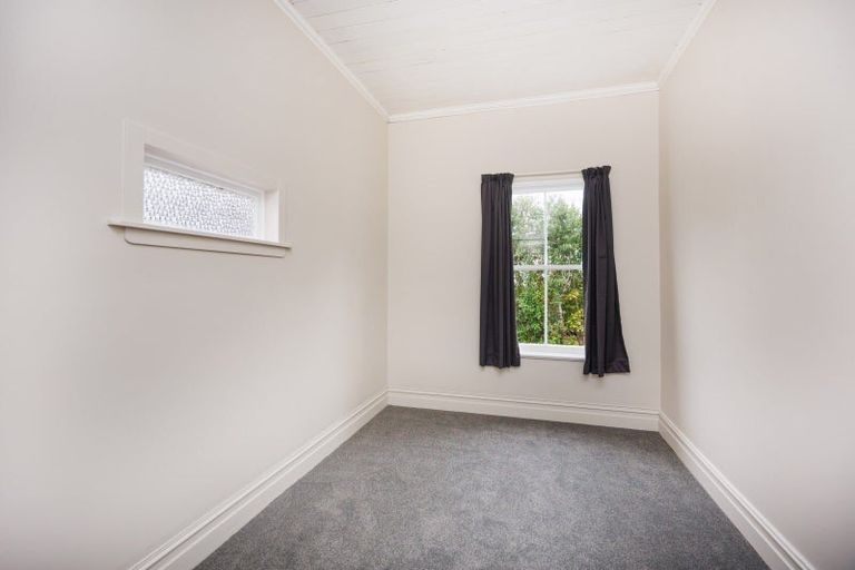Photo of property in 8 Rolleston Street, Hokowhitu, Palmerston North, 4410
