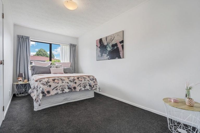 Photo of property in 25 Septimus Place, Henderson, Auckland, 0612