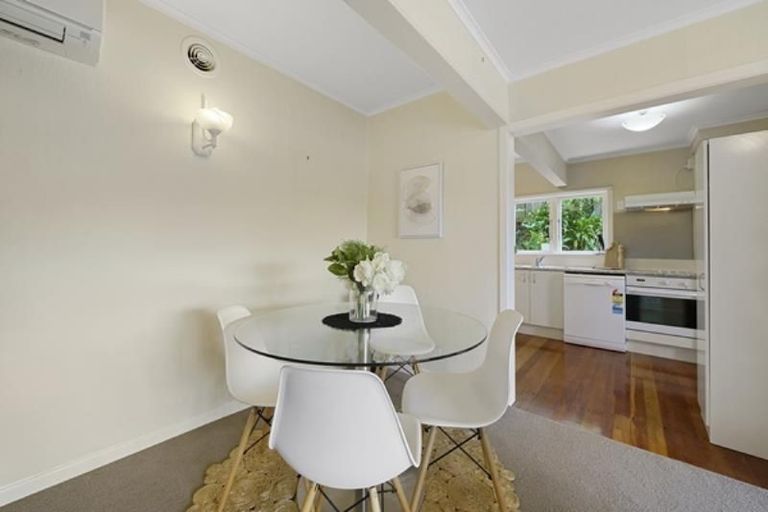 Photo of property in 15a Fitzroy Street, Papatoetoe, Auckland, 2104