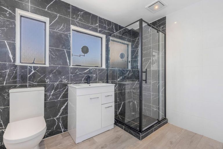 Photo of property in 1/8 Volta Place, Clendon Park, Auckland, 2103