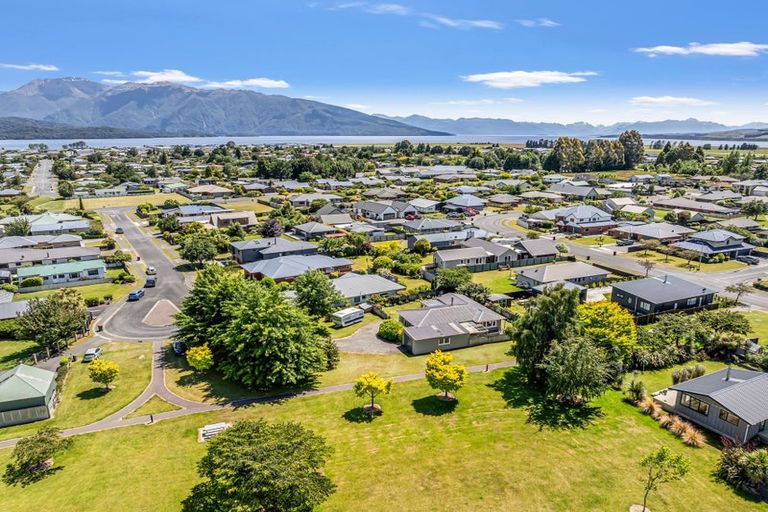 Photo of property in 17 Dorizac Place, Te Anau, 9600