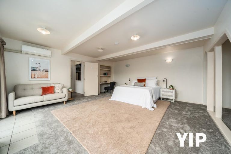 Photo of property in 139 Ruskin Road, Newlands, Wellington, 6037
