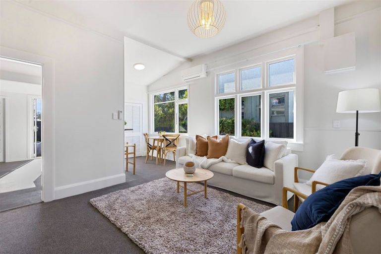 Photo of property in 1051 Colombo Street, St Albans, Christchurch, 8014