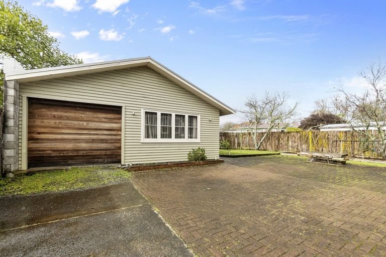 Photo of property in 43 Jellicoe Drive, Hamilton East, Hamilton, 3216