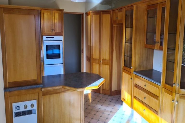 Photo of property in 6 Chatham Street, Waihola, Milton, 9073