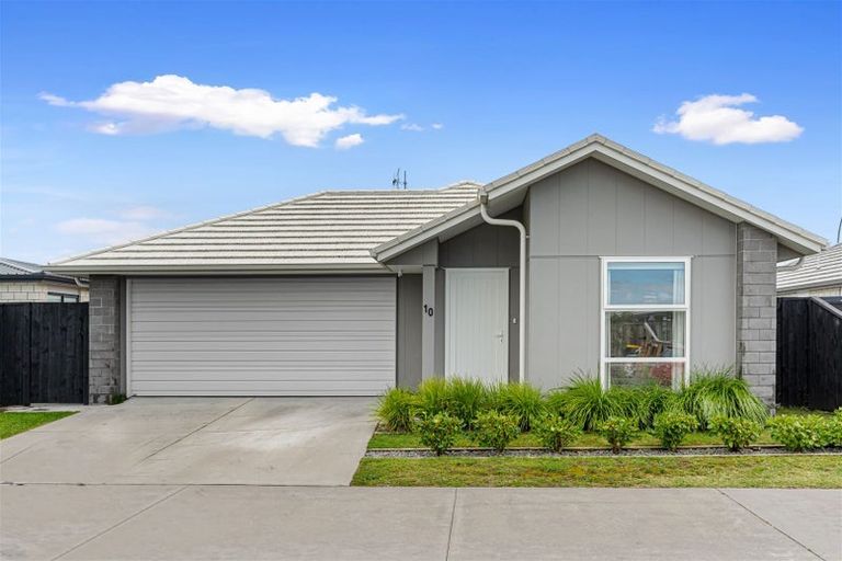 Photo of property in 10 Lion Place, Papamoa, 3118