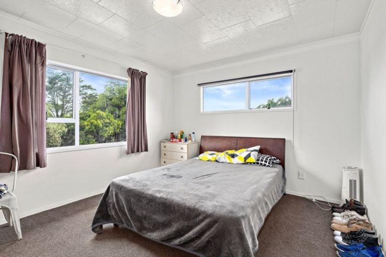 Photo of property in 7 Landsdale Place, Massey, Auckland, 0614