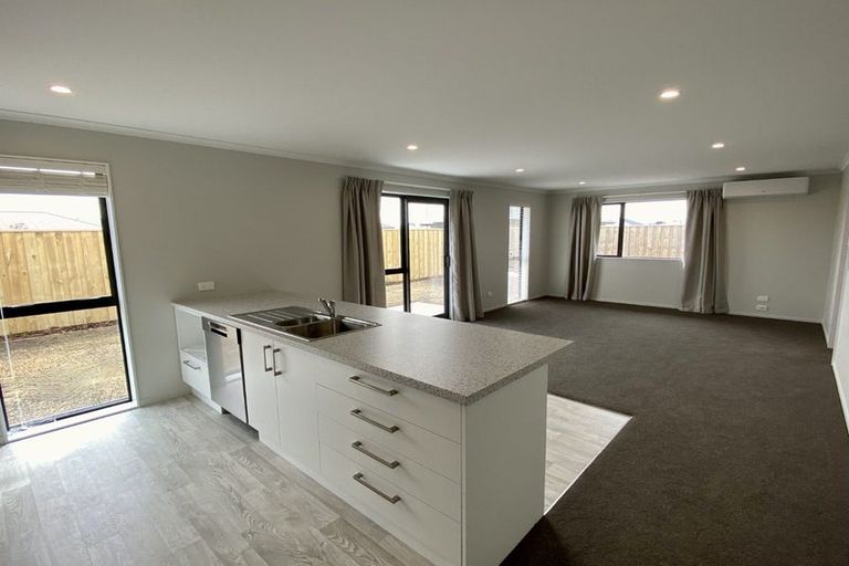 Photo of property in 39 Jean Batten Lane, Rolleston, 7615