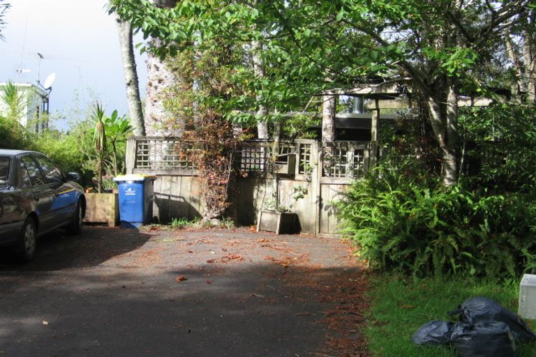 Photo of property in 26 Tainui Road, Titirangi, Auckland, 0604