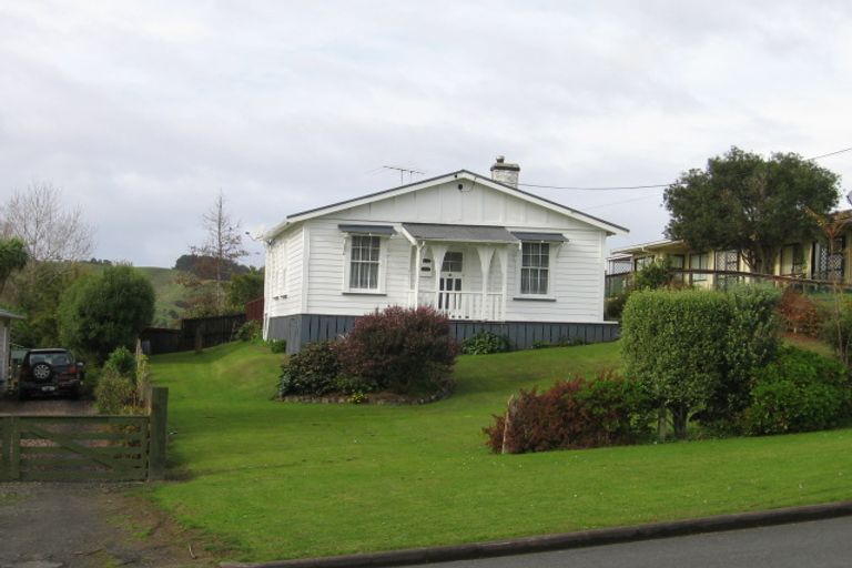 Photo of property in 5 Miro Street, Helensville, 0800