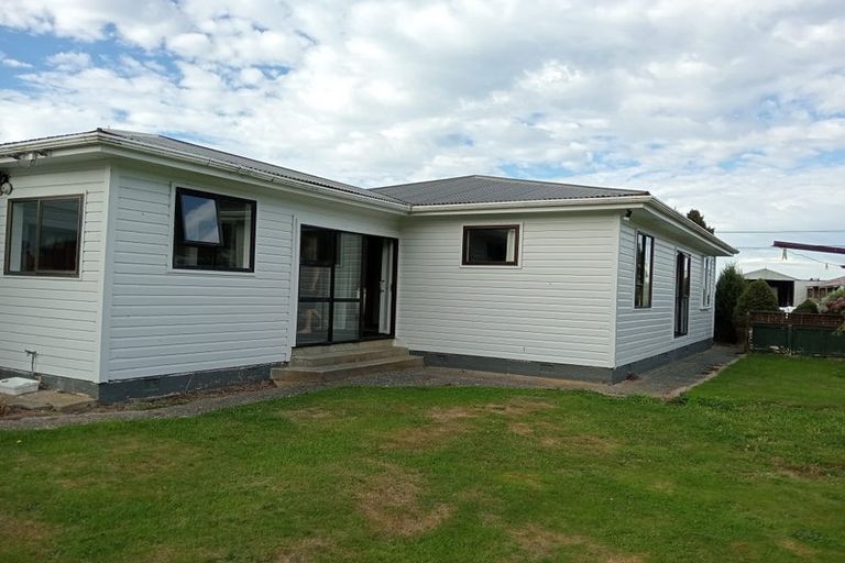 Photo of property in 80 Half Mile Road, Tuatapere, 9620