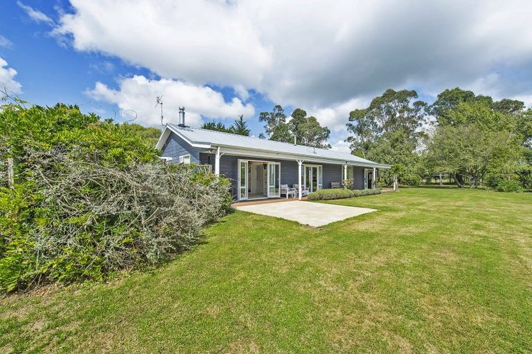 Photo of property in 15 Stewarts Road, Leeston, 7682
