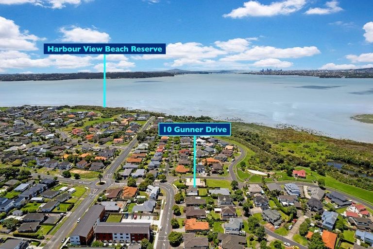 Photo of property in 10 Gunner Drive, Te Atatu Peninsula, Auckland, 0610