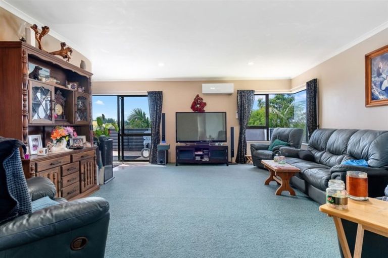 Photo of property in 6 Astor Place, Welcome Bay, Tauranga, 3112