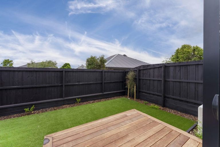 Photo of property in 3/55 Marshland Road, Shirley, Christchurch, 8061
