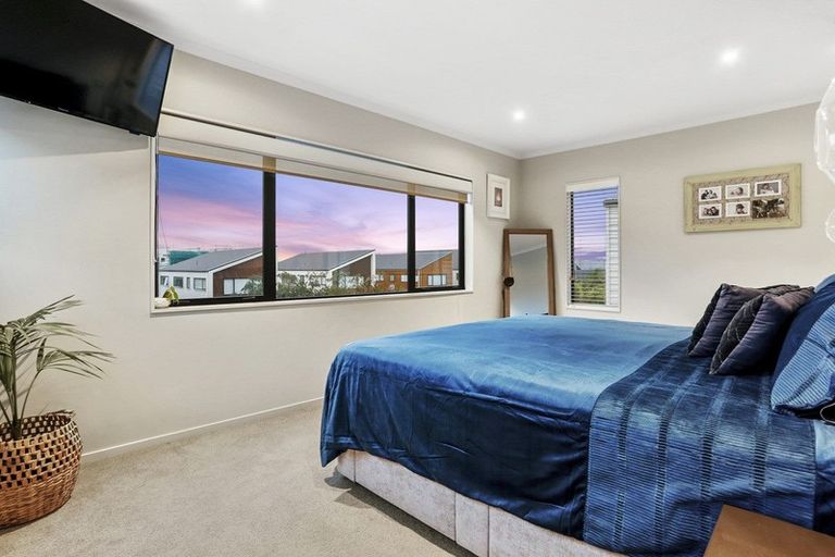 Photo of property in 4 Kanuka Road, Hobsonville, Auckland, 0616